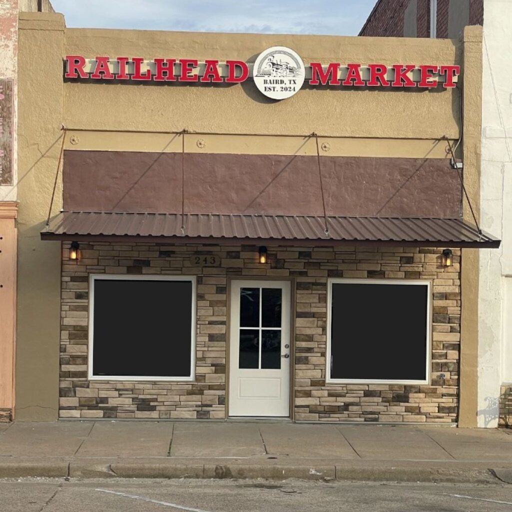 exterior view of baird tx grocery store